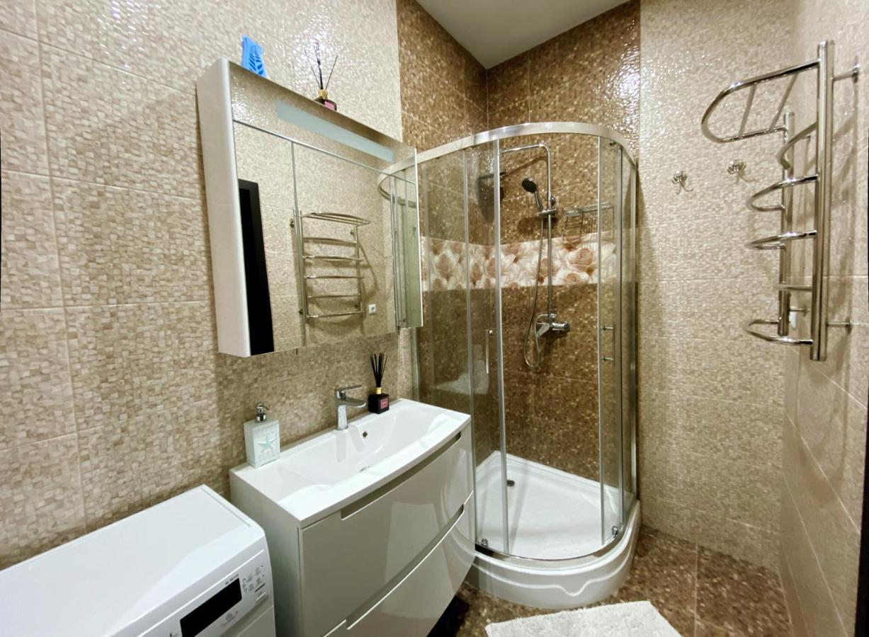 Italian Boulevard Modern Apartment オデッサ エクステリア 写真